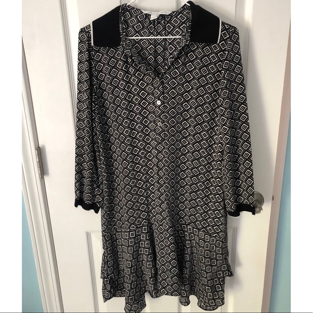 Adorable Diane Von Furstenberg Mini Dress